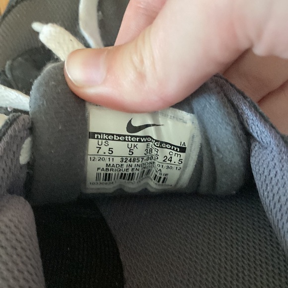 nike eclipse sneakers - Picture 11 of 13